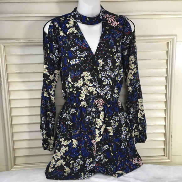 Material Girl Other - Material Girl Floral Romper Slit Sleeves Size S